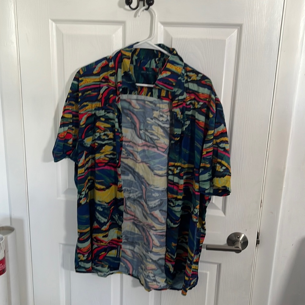 Perry Ellis multi color button up